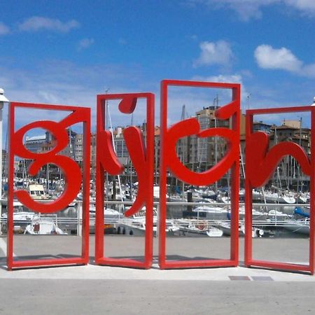 Urquijo Playa By Flowhome Gijon Exterior photo